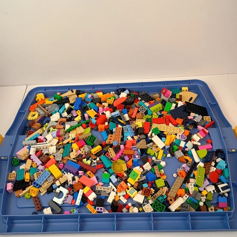 Mixed Lego Sets Lot with 12 Minifigs and Instructions 5.5 Pounds, Incomplete